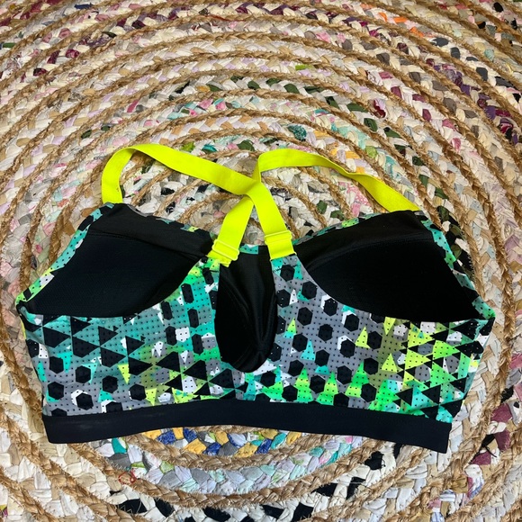 Victoria sport 36D athletic sports bra - Picture 4 of 5